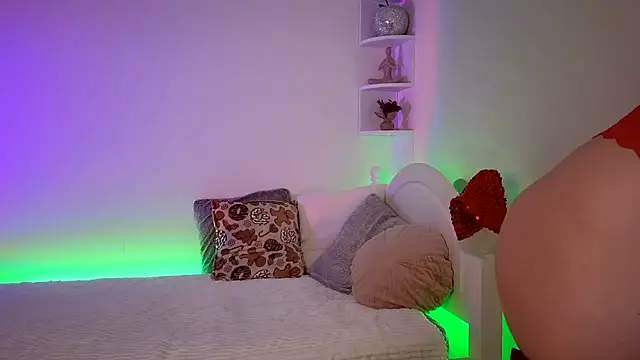 April wow online show from 01.08.26