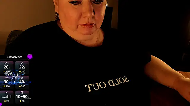 Snapshot of SexxyDreams1 chatting on 03.07.25 SexxyDreams1 online show from 03.07.25