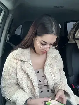 VikiDemi online show from 01.10.25