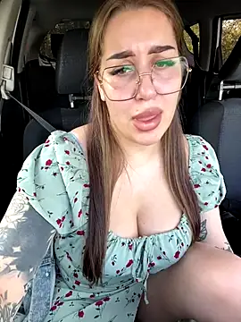 VikiDemi online show from 10.12.25