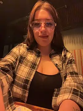 VikiDemi online show from 02.09.26