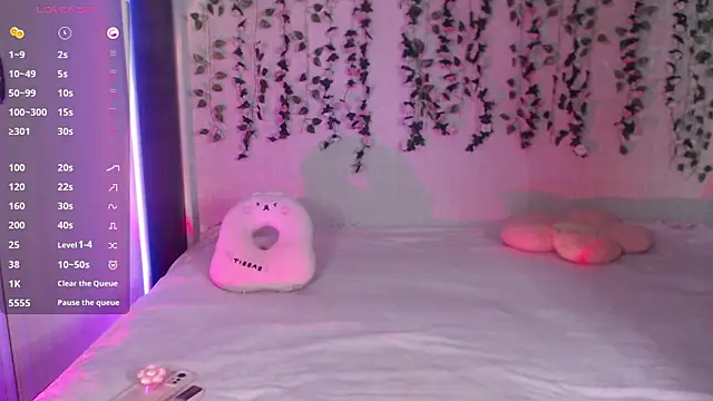 Snapshot of Lessy_Lasska chatting on 04.01.26 Lessy Lasska online show from 04.01.26