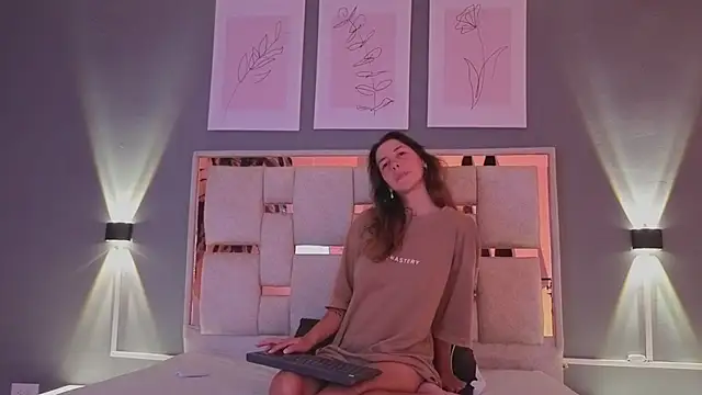 jolie lov online show from 09.10.25