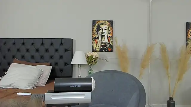 Robin Rief online show from 01.31.25