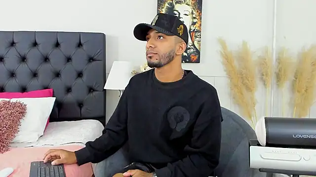 Robin Rief online show from 03.11.25