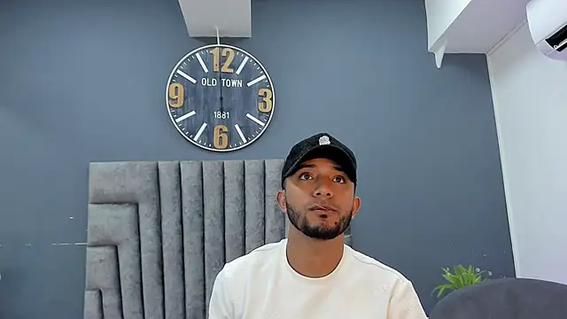 Robin Rief online show from 04.07.26