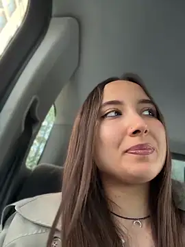 Snapshot of VelvetVixenI chatting on 06.04.26 VelvetVixenI online show from 06.04.26