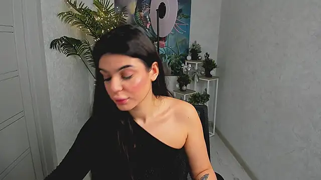 AlluringAriel online show from 12.18.25