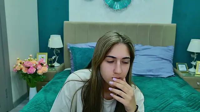 Teresa Stane online show from 02.22.25