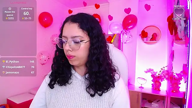 Aurora Brownn online show from 02.10.25