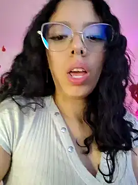 Aurora Brownn online show from 02.11.25