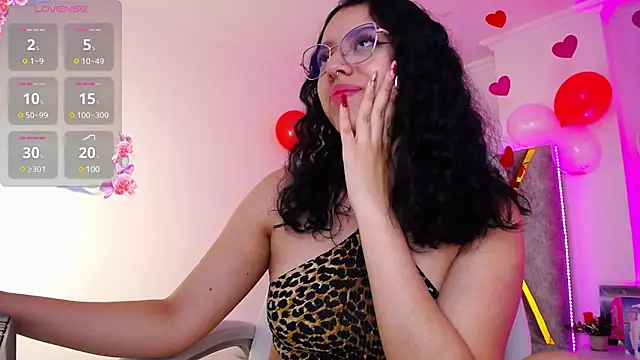 Aurora Brownn online show from 02.19.25