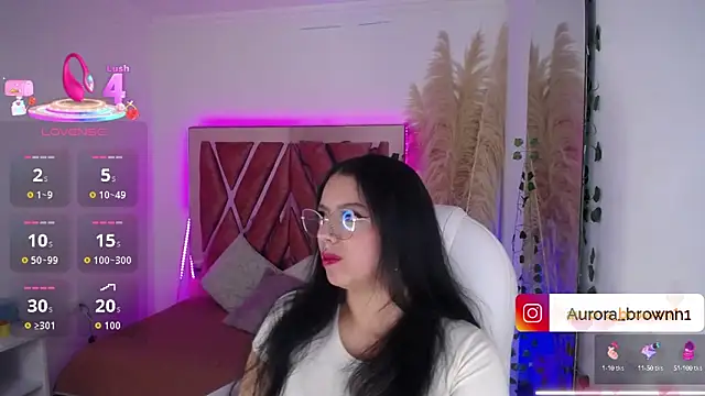 Aurora Brownn online show from 10.15.25