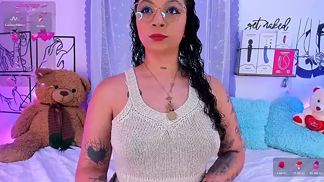 Mari Sweett online show from 04.14.26