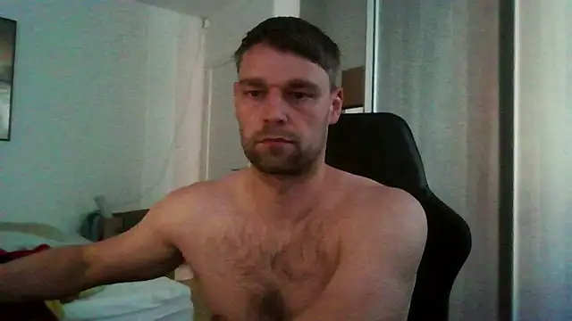 Snapshot of The_big_viking_ chatting on 06.25.26 The big viking online show from 06.25.26