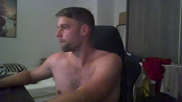 Snapshot of The_big_viking_ chatting on 08.06.26 The big viking online show from 08.06.26