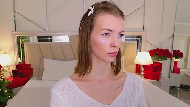 MeganMour online show from 12.04.25