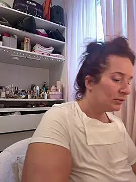 Engel mia online show from 01.17.26