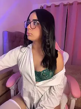 Emily-14 online show from 11.12.25