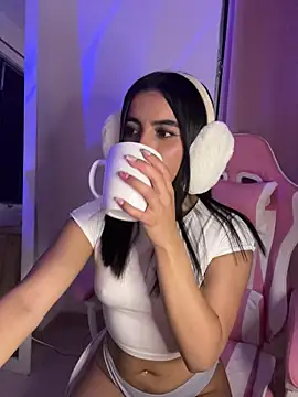 Emily-14 online show from 08.04.26