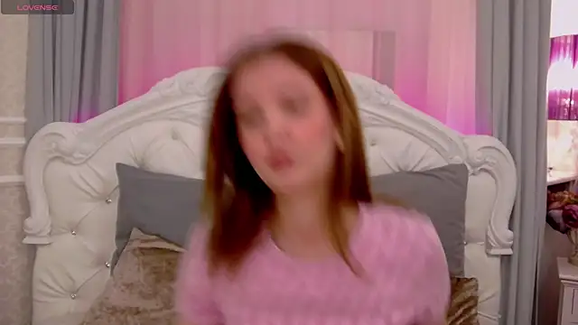 EvansMilana online show from 01.17.25