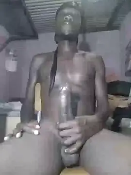 Snapshot of GOLDEN_HQUR chatting on 01.22.25 GOLDEN HQUR online show from 01.22.25