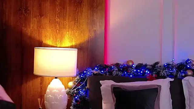 SkylerSpark online show from 12.04.25