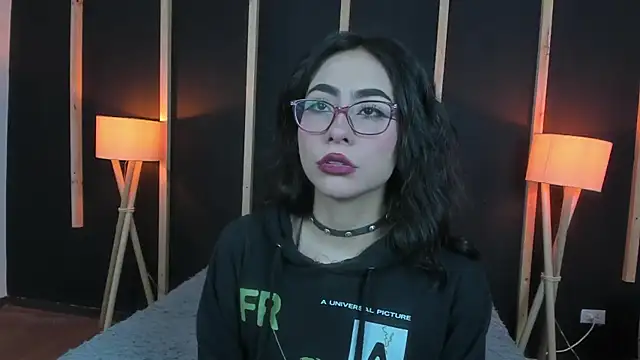 vampy dolll online show from 01.05.25