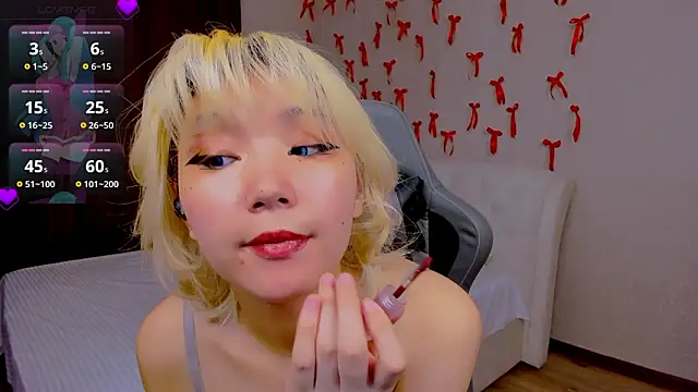 Milla Aheo online show from 02.11.26