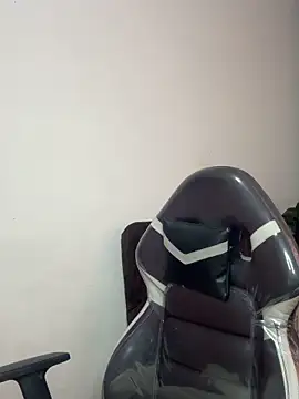 SaraBraun  online show from 12.17.25