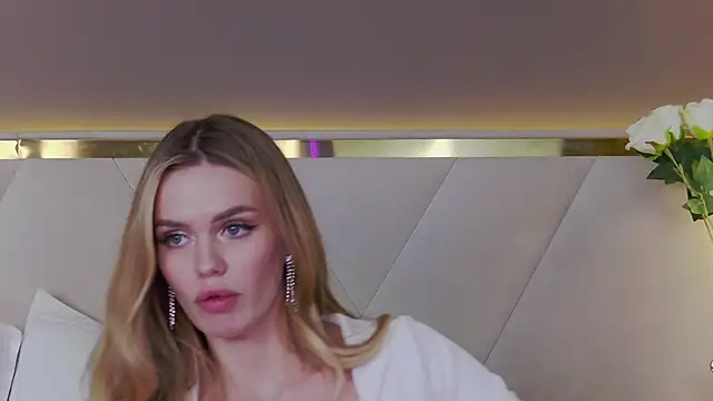 KristinaMaers online show from 02.08.25