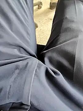 Snapshot of bananadick____ chatting on 12.23.24 bananadick online show from 12.23.24