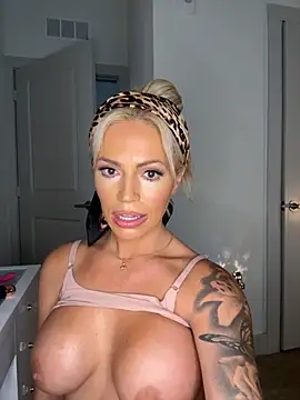 sophiamariexoxo240 online show from 09.28.25