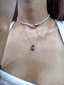 Jazmin-Cerezita online show from 03.05.26