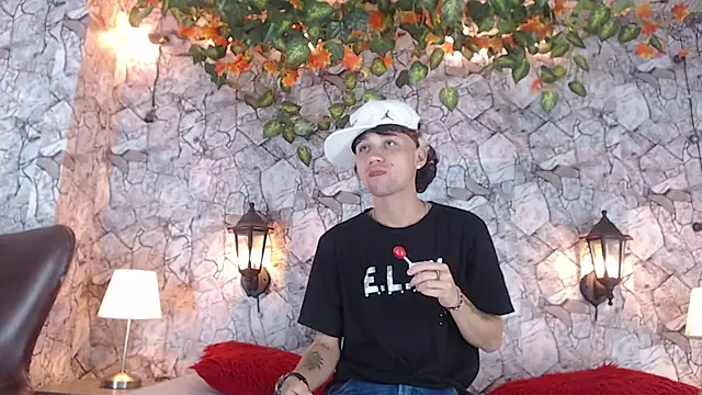 Samuel Hilton online show from 12.13.24