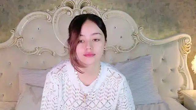 STELLA RICH online show from 11.18.25