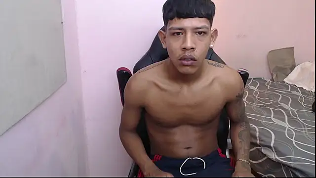 Snapshot of mr_stiven_ chatting on 01.14.25 mr stiven online show from 01.14.25