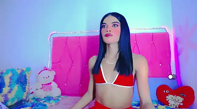 Snapshot of Theylor_Rouse chatting on 01.29.25 Theylor Rouse online show from 01.29.25