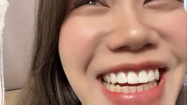 Snapshot of Bella-LL chatting on 02.26.25 Bella-LL online show from 02.26.25