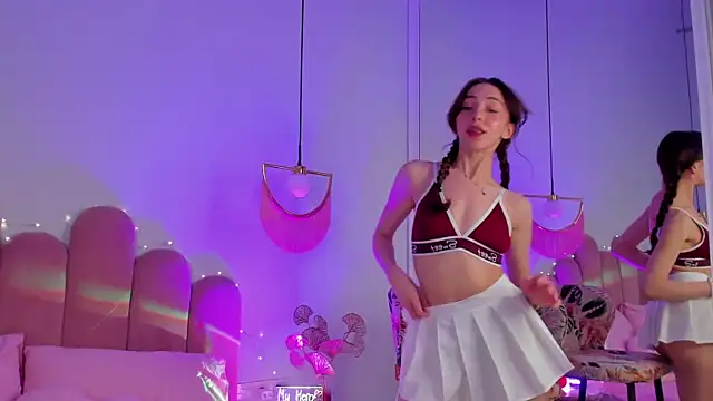 ElsaYoung online show from 03.08.25