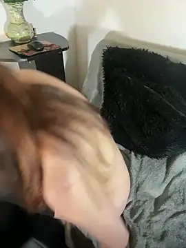 Snapshot of LuneObscure chatting on 03.03.25 LuneObscure online show from 03.03.25