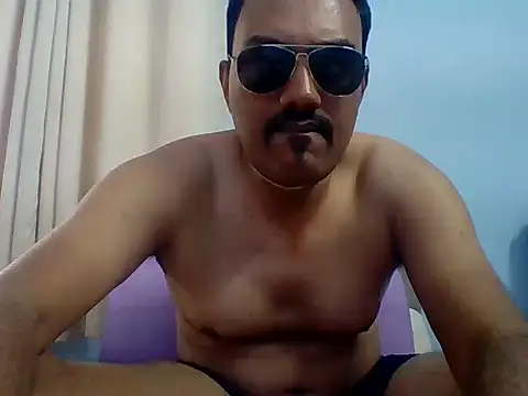 farhaanmacho online show from 12.17.25