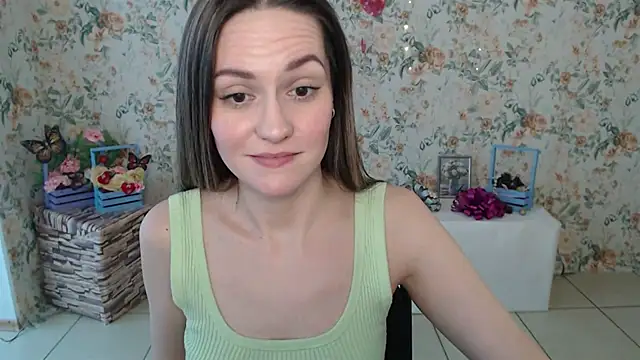 Snapshot of Lina_Star_S chatting on 02.13.25 Lina Star S online show from 02.13.25