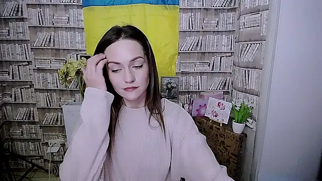 Snapshot of Lina_Star_S chatting on 09.19.25 Lina Star S online show from 09.19.25