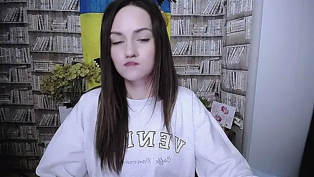 Snapshot of Lina_Star_S chatting on 10.30.25 Lina Star S online show from 10.30.25