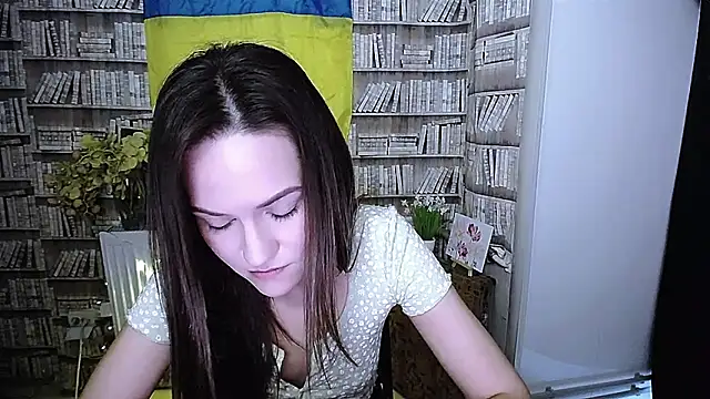 Snapshot of Lina_Star_S chatting on 11.05.25 Lina Star S online show from 11.05.25