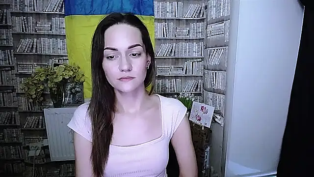 Snapshot of Lina_Star_S chatting on 11.19.25 Lina Star S online show from 11.19.25