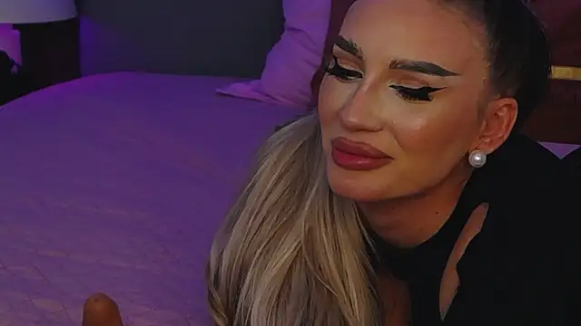 FelyJolie online show from 02.23.25