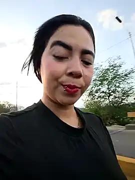 Snapshot of KathaDanger chatting on 09.21.25 KathaDanger online show from 09.21.25