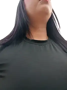 Snapshot of KathaDanger chatting on 09.26.25 KathaDanger online show from 09.26.25